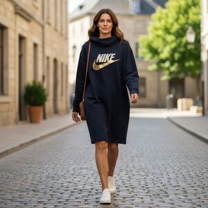 Nike Sportswear Club Long Sleeve Rose Gold Hoodie Swoosh Logo Sweatshirt Medium